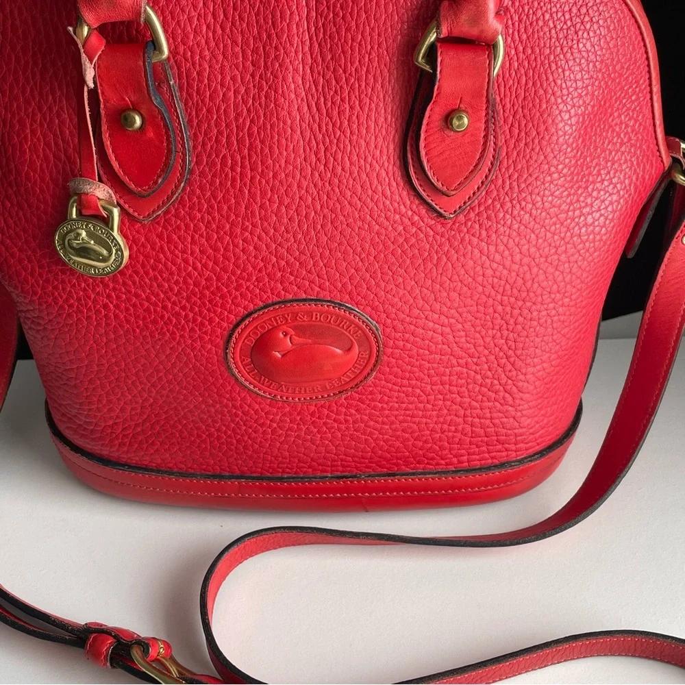 Dooney and Bourke Red Leather Norfolk Case Dome Satchel Bag R04 - Picture 4 of 16